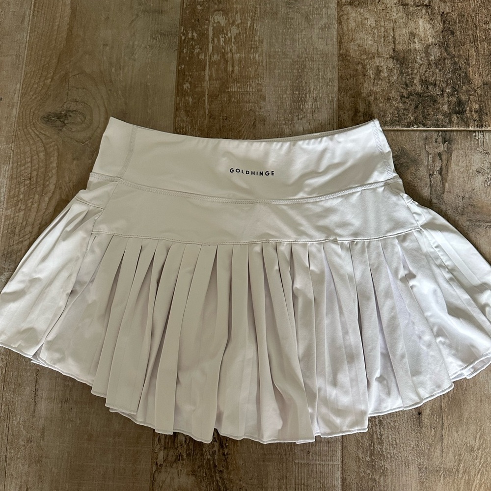 Gold Hinge White Pleated Women's Skirt